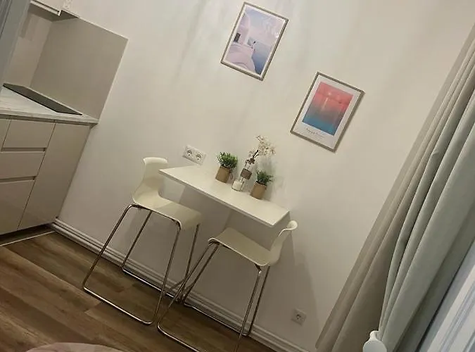 Lovac 10 * Βιέννη